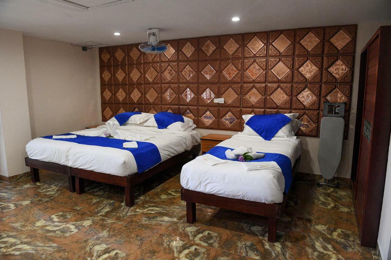 The President Hotel Нади Екстериор снимка